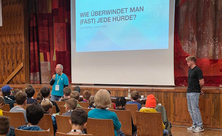 Wie überwindet man (fast) jede Hürde?